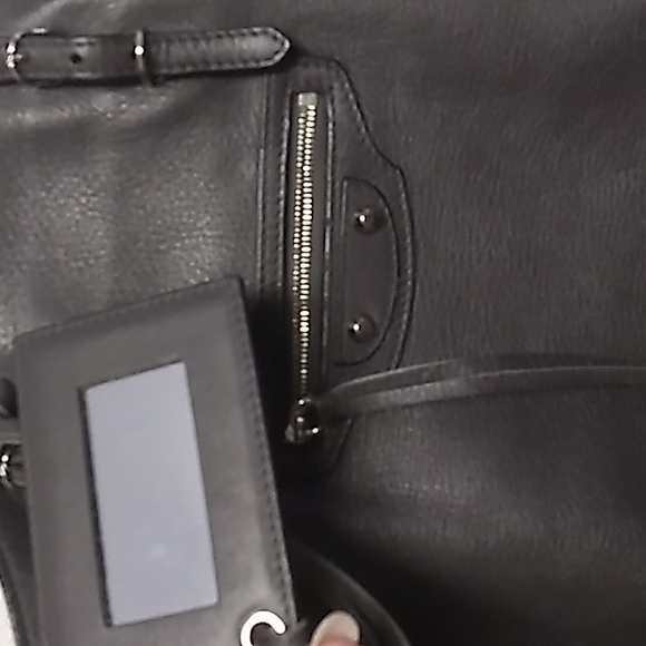 Authentic BALENCIAGA Papier A6 zip around tote in dark gray with mirror. - Picture 15 of 16